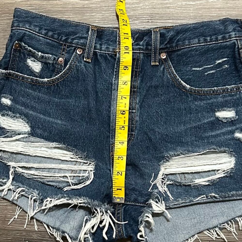 Levi's 501 Original Distressed Cut Off Denim Shorts Women's W30 Button Fly - Picture 9 of 11